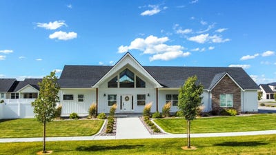 /international/us/14774-berkshire-ave-pocatello-id-110108548085/