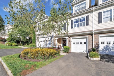 /international/us/24-ridgewood-drive-middlebury-ct-110104510020/