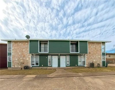 /international/us/2406-toro-lane-bryan-tx-110108150267/