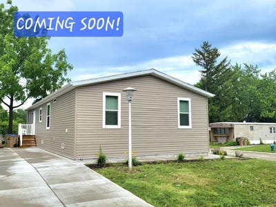 /international/us/7801-88th-ave-lot-10-pleasant-prairie-wi-110108987165/