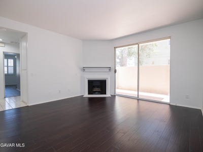 /international/us/2823-w-ave-k12-lancaster-ca-110102003750/