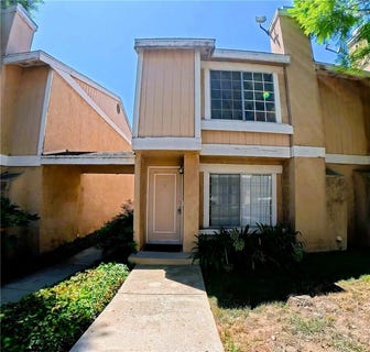 /international/us/14344-foothill-boulevard-sylmar-ca-110119944031/