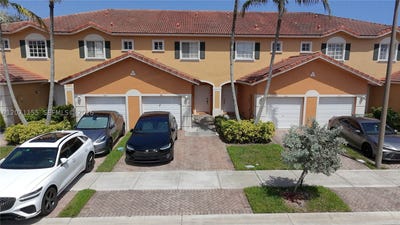 /international/us/550-saint-tropez-ln-margate-fl-110119586312/