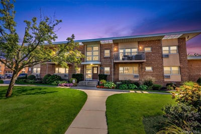 /international/us/4-rose-street-oceanside-ny-110110185957/