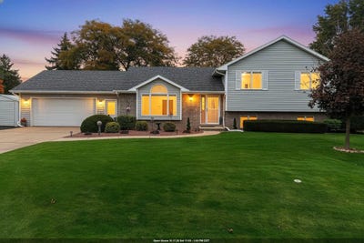 /international/us/n9653-gina-drive-appleton-wi-110120558423/