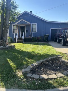 /international/us/1325-s-cleveland-st-sioux-city-ia-110120536043/