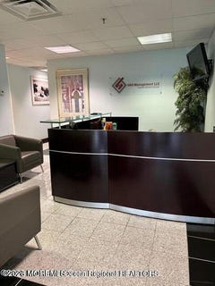 /international/us/3400-state-route-35-hazlet-nj-110107052787/