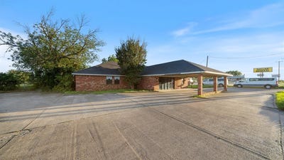 /international/us/1409-w-south-commerce-street-wills-point-tx-110092515508/