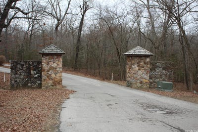 /international/us/lot-21-woodstone-road-bull-shoals-ar-110081827593/