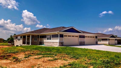 /international/us/722-e-reinel-street-jefferson-wi-110095835884/