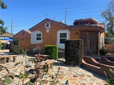 /international/us/3704-e-iva-street-compton-ca-110098688880/