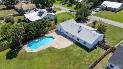 /international/us/2206-frontera-st-navarre-fl-110108889224/