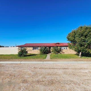 /international/us/1302-s-3rd-street-canadian-tx-110103988836/