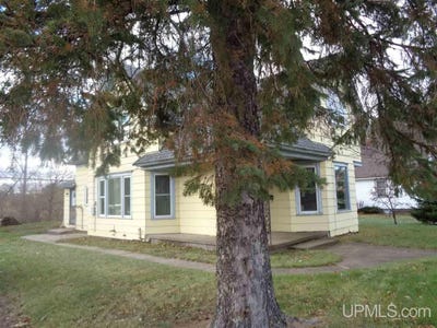 /international/us/324-greenland-road-ontonagon-mi-110108363598/