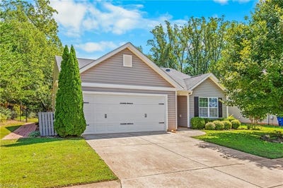 /international/us/1466-weatherend-drive-rural-hall-nc-110119887560/