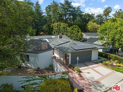 /international/us/15649-woodfield-pl-sherman-oaks-ca-110104440258/