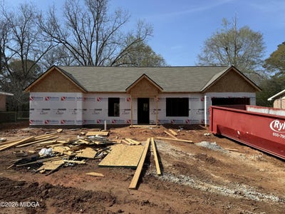 /international/us/122-pinewood-drive-gray-ga-110106473021/