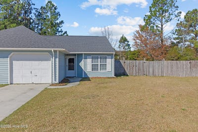 /international/us/120-jenny-lane-havelock-nc-110106564325/
