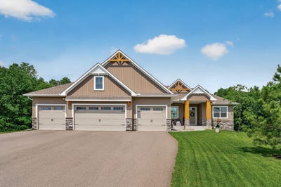 /international/us/20718-tamarack-street-nw-oak-grove-mn-110109370114/