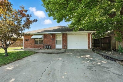 /international/us/206-n-russell-street-odessa-mo-110101008795/