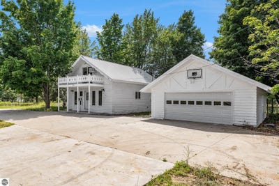 /international/us/1531-w-kalkaska-road-kalkaska-mi-110101102365/