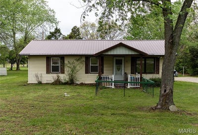 /international/us/106-rose-street-crocker-mo-110107455238/