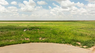 /international/us/1038-hawk-lane-new-home-tx-110110403748/