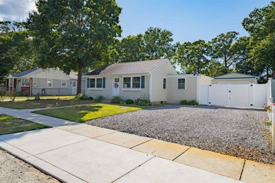 /international/us/402-whildam-avenue-north-cape-may-nj-110105698796/