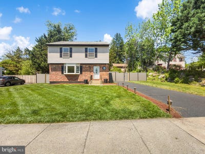 /international/us/4002-yorktown-drive-upper-chichester-pa-110108417663/