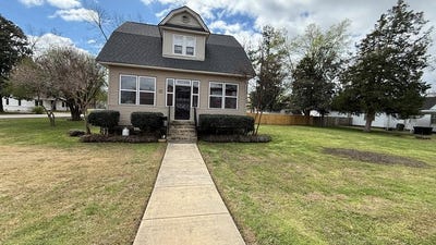 /international/us/67-elm-street-marion-ar-110106478073/