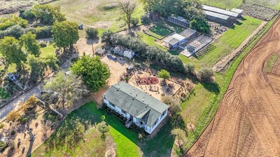 /international/us/25750-avenue-20-1-2-madera-ca-110107750680/