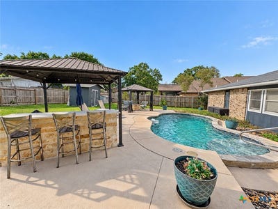 /international/us/1250-hollyhock-lane-new-braunfels-tx-110120485314/