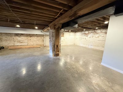 /international/us/3-byers-st-staunton-va-110104613535/