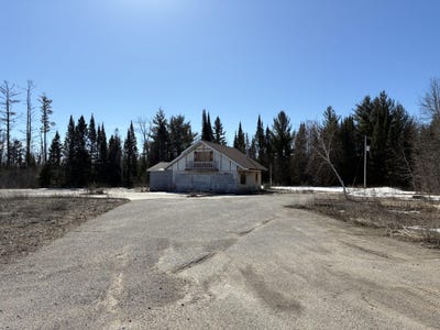 /international/us/2271-w-federal-highway-roscommon-mi-110107255183/
