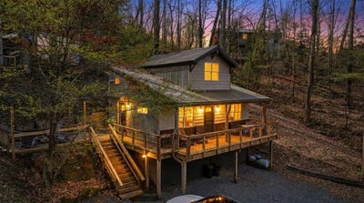 /international/us/26-30-yodelers-holler-bryson-city-nc-110106696402/