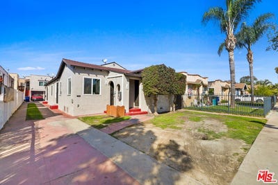 /international/us/8137-beechwood-ave-south-gate-ca-110106006184/