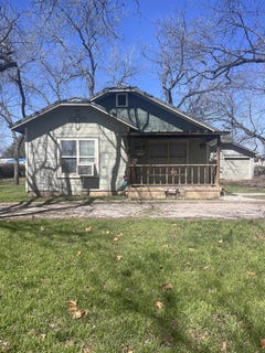 /international/us/606-e-jackson-street-burnet-tx-110105955774/