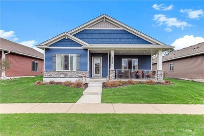 /international/us/1592-elm-street-s-cambridge-mn-110107874923/