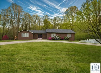 /international/us/95-turner-ashby-court-martinsville-va-110104601252/