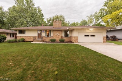 /international/us/13239-cherokee-trail-middleburg-heights-oh-110108235928/