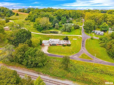 /international/us/17313-w-keyser-road-brimfield-il-110110336585/