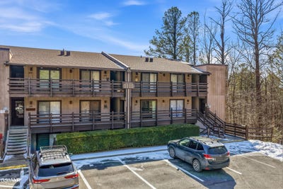 /international/us/1081-cove-road-sevierville-tn-110105397066/