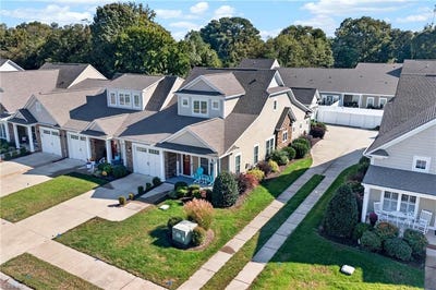 /international/us/6887-colemans-crossing-avenue-hayes-va-110120605496/