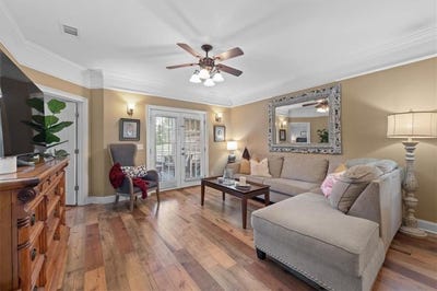 /international/us/7272-shellman-bluff-road-ne-townsend-ga-110106470116/