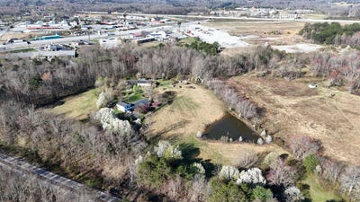 /international/us/2792-north-highway-1223-corbin-ky-110098378715/