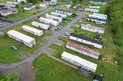 /international/us/meadow-circle-north-tazewell-va-110107631801/