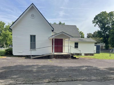 /international/us/111-s-broadway-street-heber-springs-ar-110108414528/