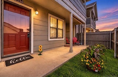 /international/us/9036-college-avenue-tulsa-ok-110120093814/