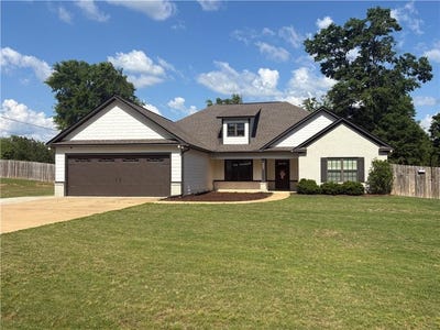 /international/us/302-pittman-white-road-smiths-station-al-110108122357/