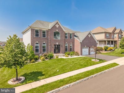 /international/us/1361-memorial-drive-warwick-pa-110100037405/?lang=en